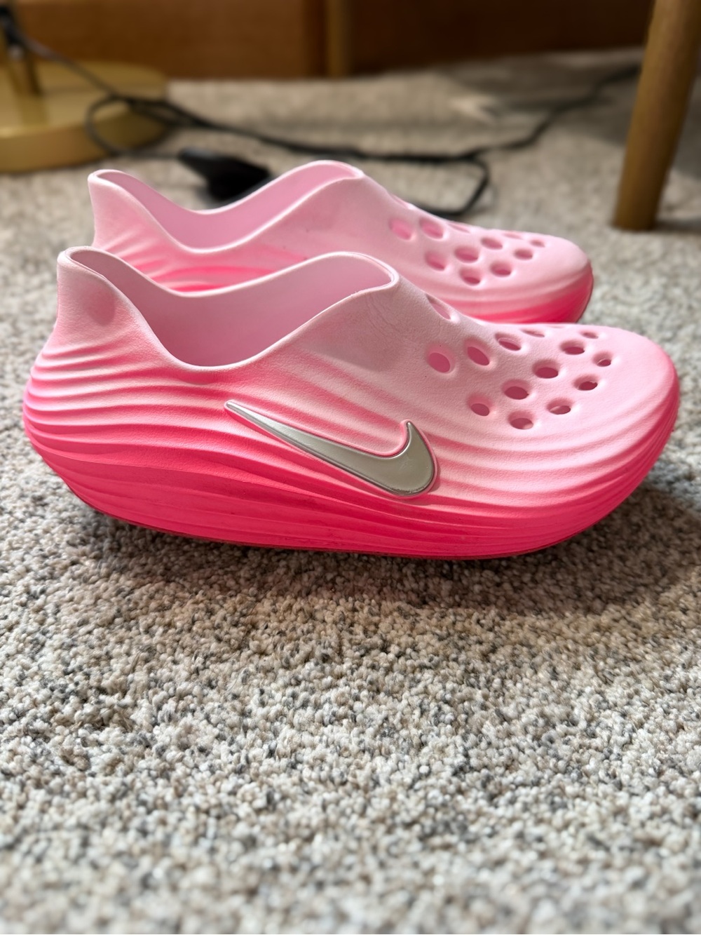 Girls Nike ReactX Rejuven8 slip ons size 2/3 youth